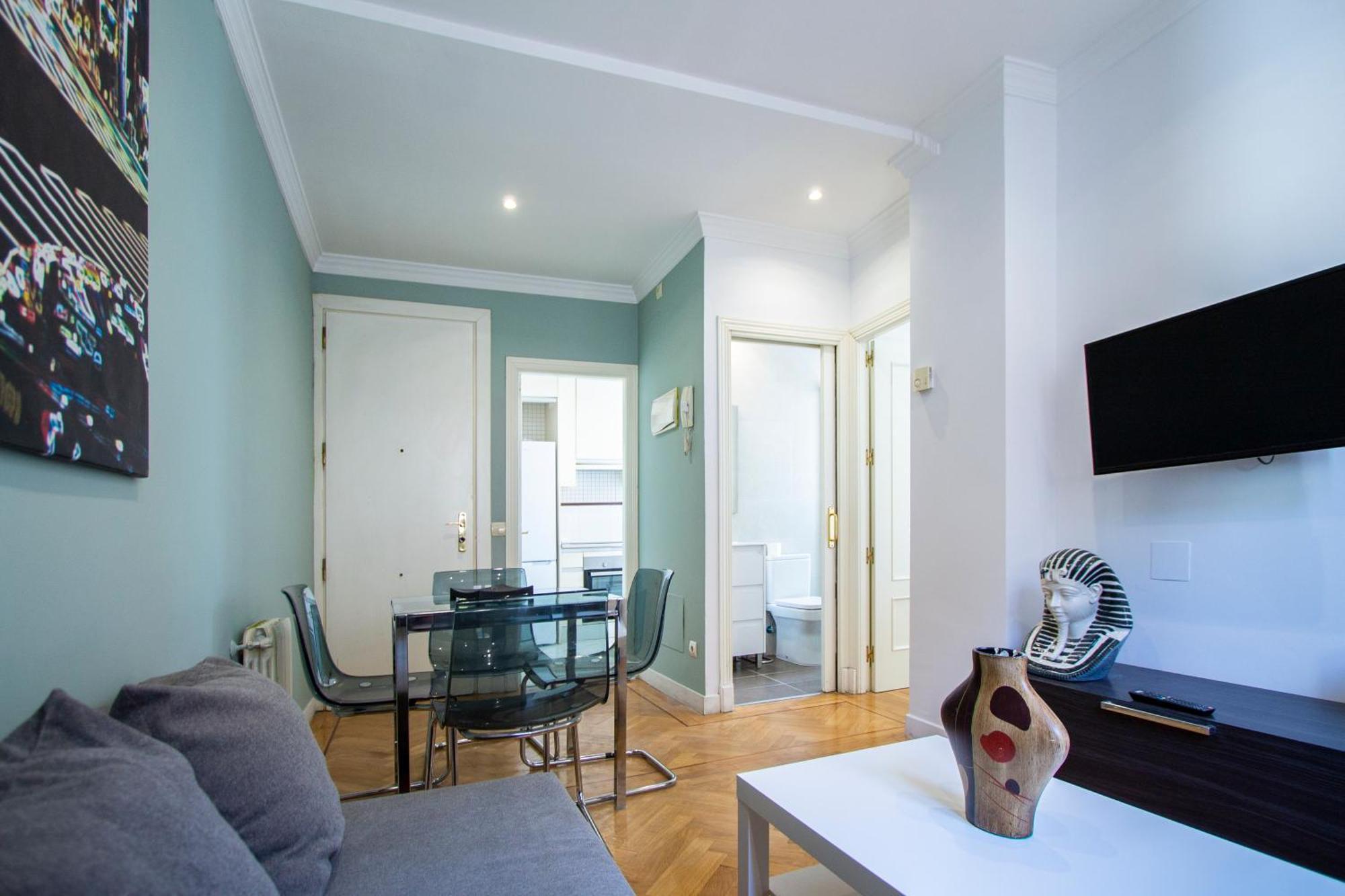 Apartamentos Dali Madrid Ngoại thất bức ảnh