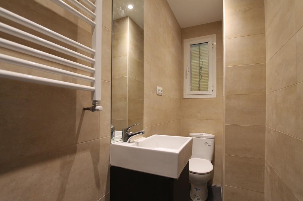 Apartamentos Dali Madrid Phòng bức ảnh