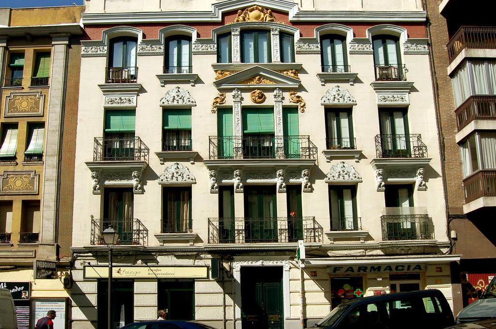 Apartamentos Dali Madrid Ngoại thất bức ảnh