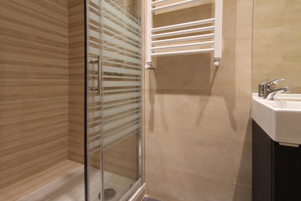 Apartamentos Dali Madrid Ngoại thất bức ảnh