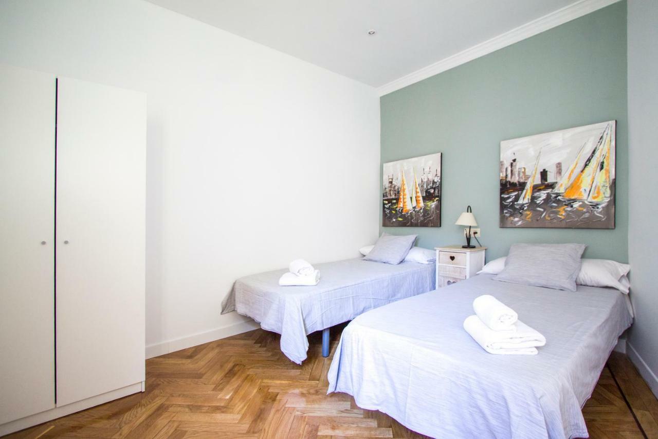 Apartamentos Dali Madrid Ngoại thất bức ảnh